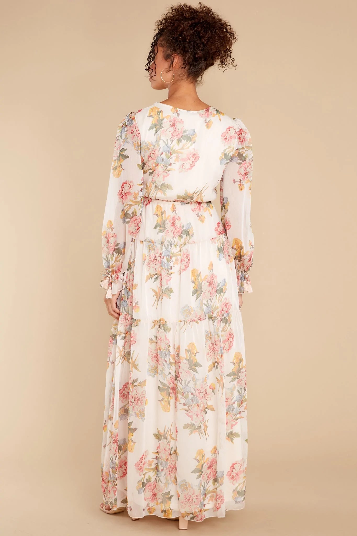 Enchanting Looks Blush Floral Print Maxi Dress - qrack theme