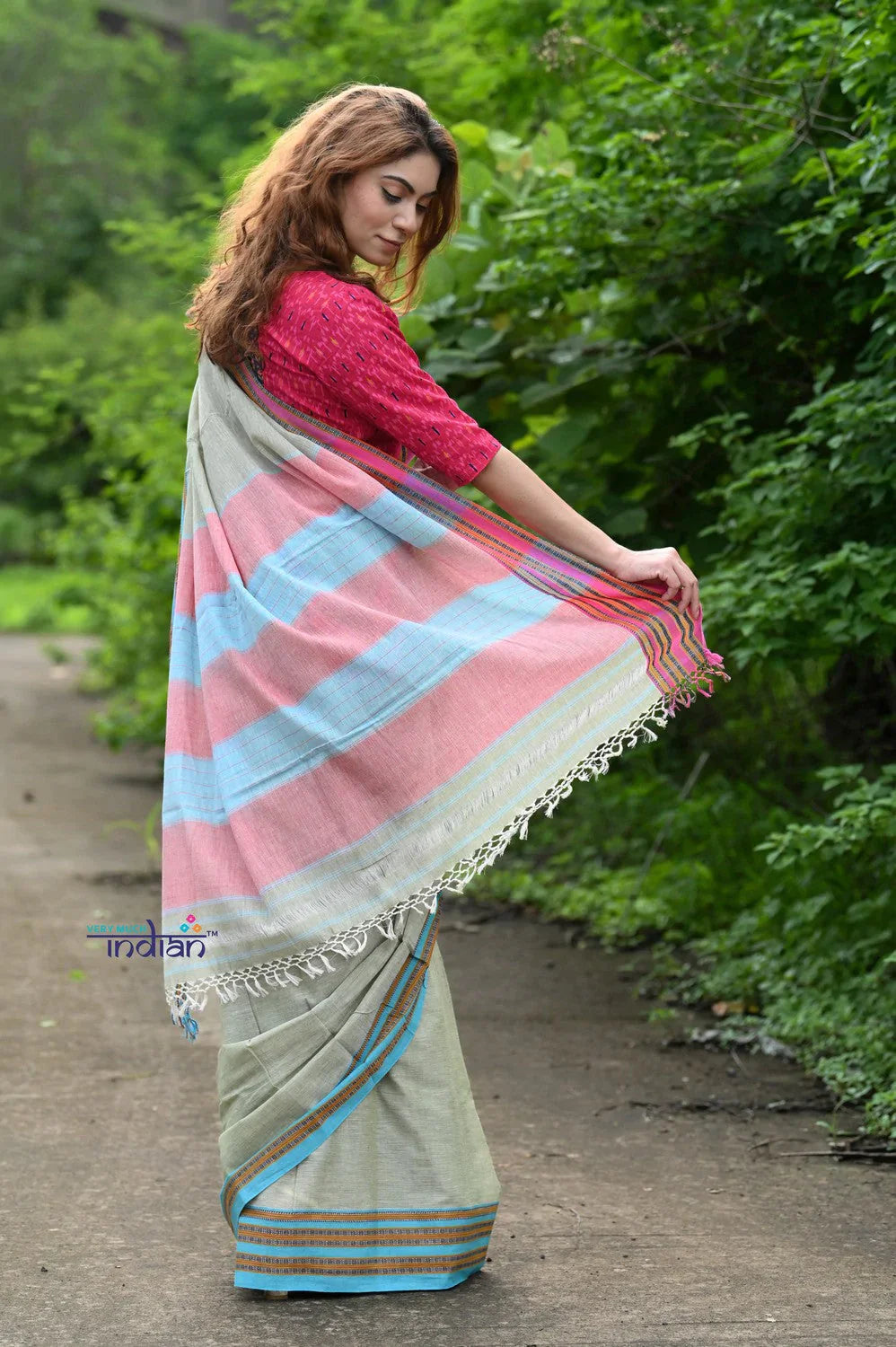 Traditional Patteda Anchu Ilkal Handloom Saree~ Gage Green With Multicolor Border - qrack theme