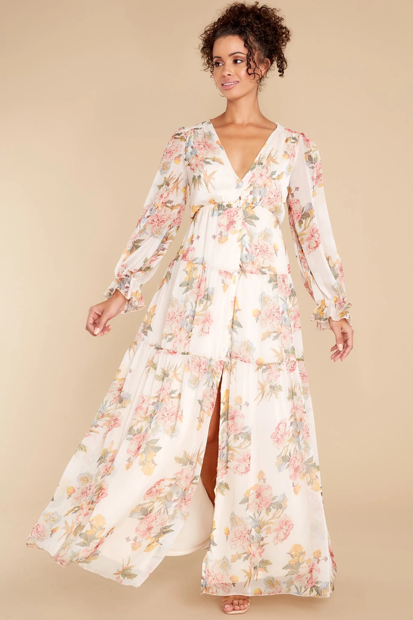 Enchanting Looks Blush Floral Print Maxi Dress - qrack theme